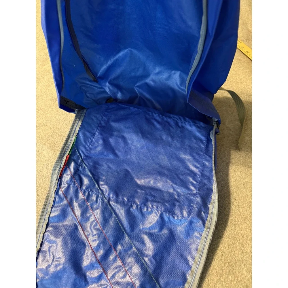VTG Hesss Department Store Backpack Blue Red Green Stripe Nylon Daypack Retro
